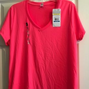 Brand new women's Under Armour shirt